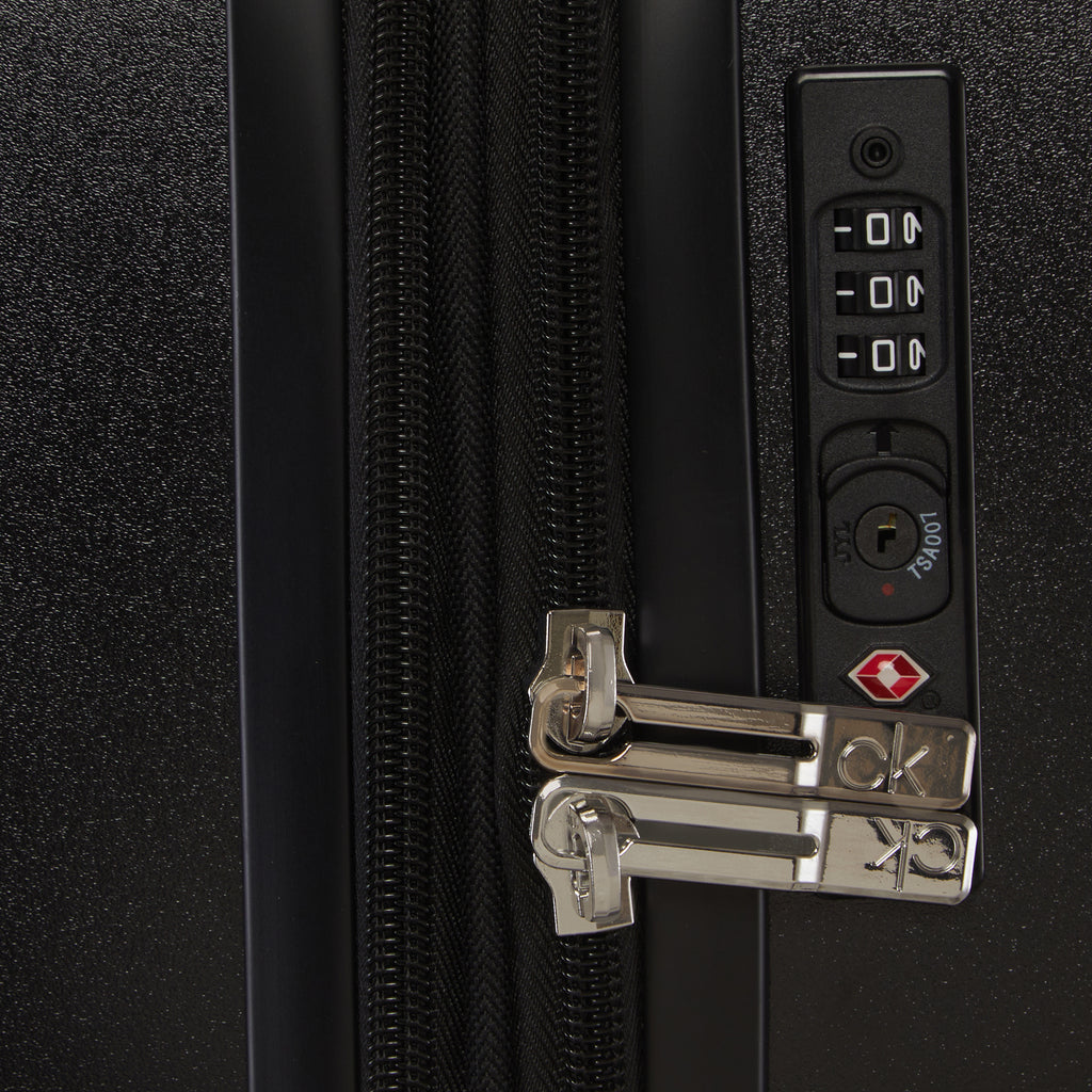 CALVIN KLEIN IN STEREO Range Black Hard 27" Medium Luggage