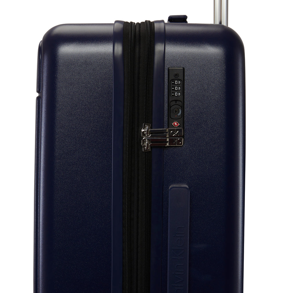 CALVIN KLEIN IN STEREO Range Midnight Navy Hard 27" Medium Luggage