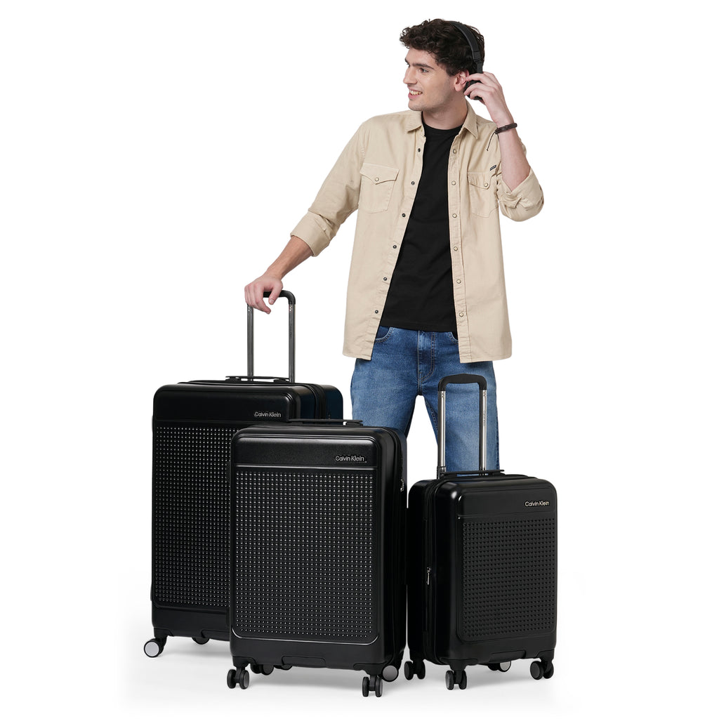 CALVIN KLEIN IN STEREO Range Black Hard 31" Large Luggage