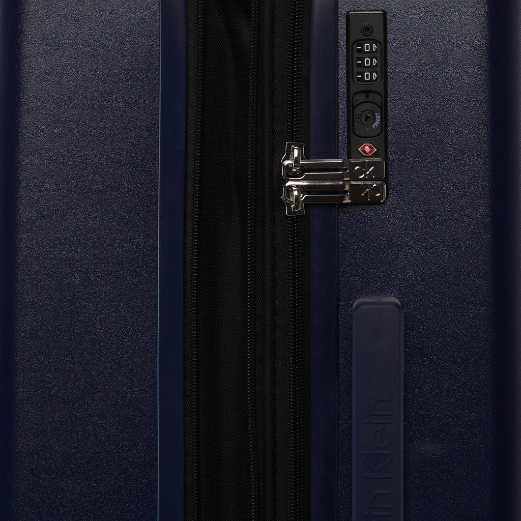 CALVIN KLEIN IN STEREO Range Midnight Navy Hard 31" Large Luggage