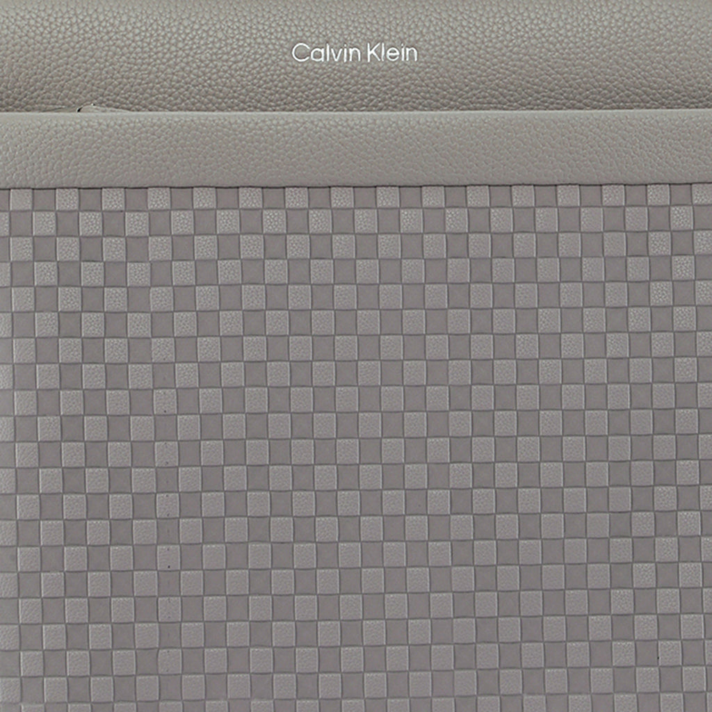 Calvin Klein CHECKI- IN Range Stone Soft 20" Cabin Luggage