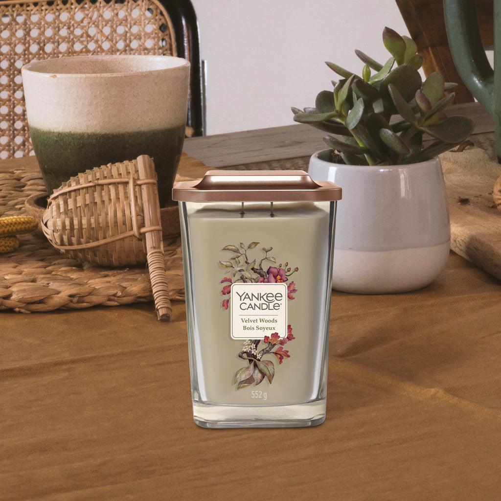 Yankee Candle Elevation Large Jar Scented Candle - Velvet Woods