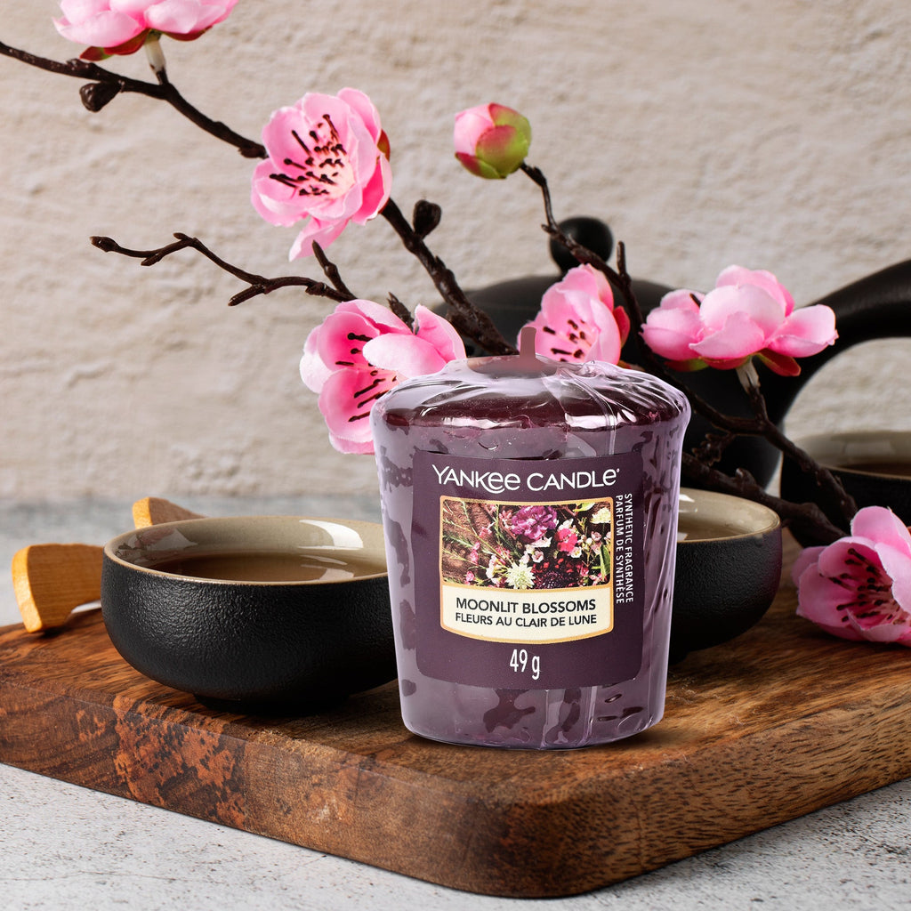 Yankee Candle Original Moonlit Blooms Votive Scented Candle