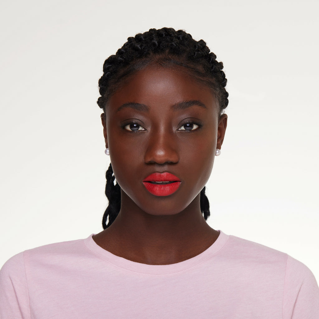 essence hydra MATTE lipstick 406 Cherrific