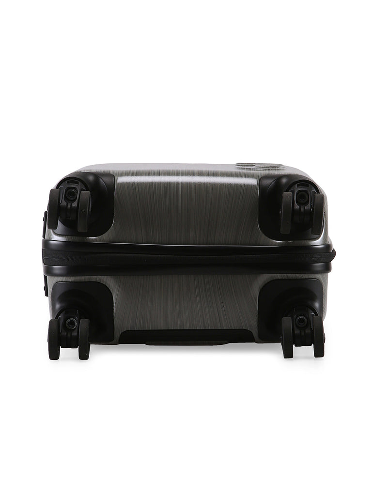 Calvinklein SOUTHAMPTON Champagne Color 100% Polycarbonate Material Hard 20" Cabin Trolley